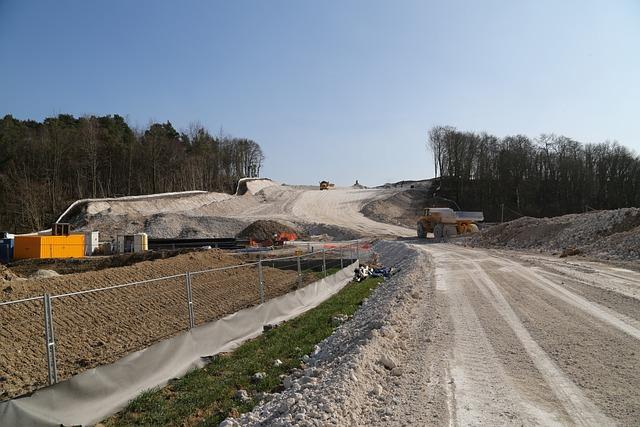 Résilience de Vinci et Bouygues face à la crise de la construction